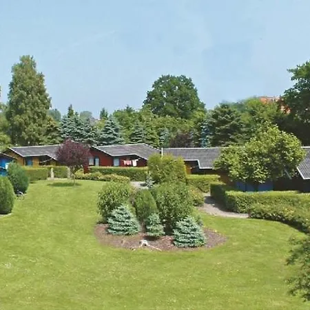 In Mit Grossem Garten Келленхузен